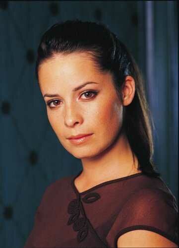 holly ws19.jpg (14323 bytes)