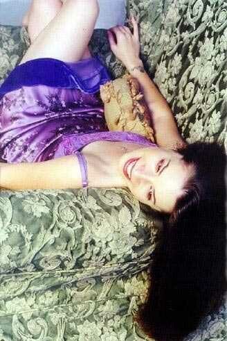 holly ws9.jpg (37128 bytes)